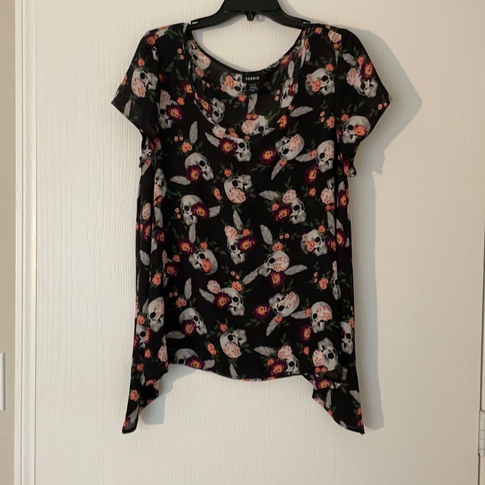 NWOT NEVER WORN Torrid Blouse